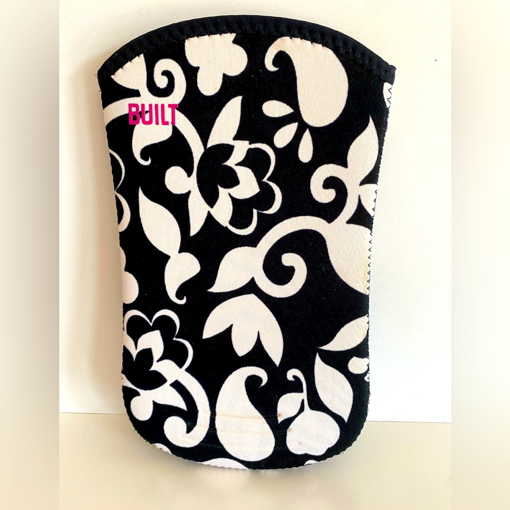 BUILT Kindle sleeve